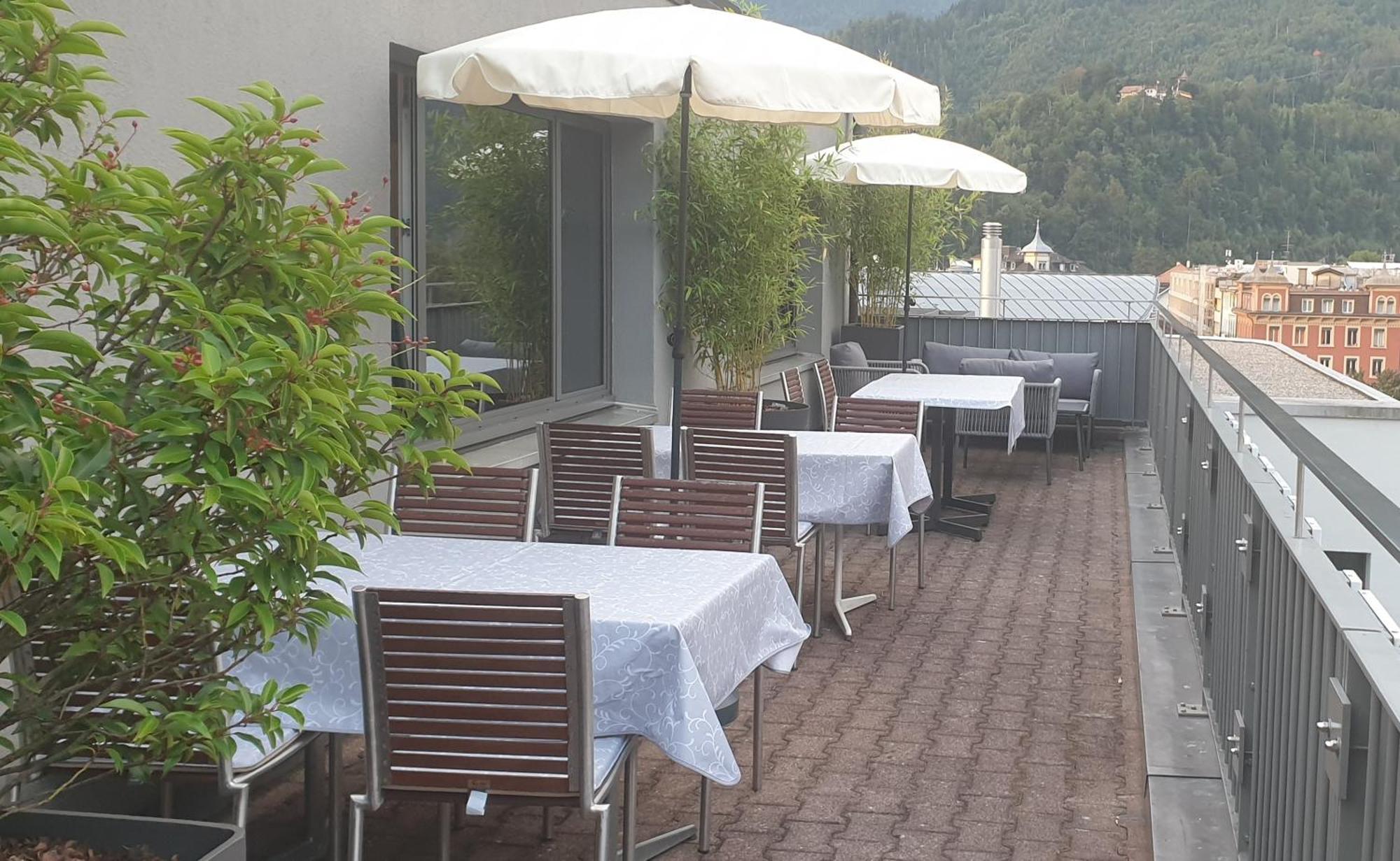 Hotel Merkur - West Station Interlaken Exterior photo