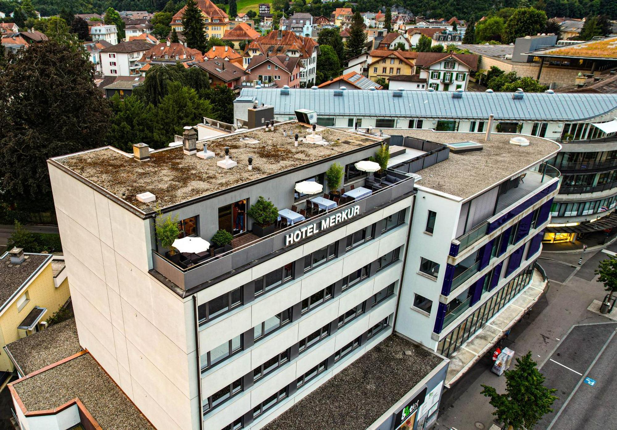 Hotel Merkur - West Station Interlaken Exterior photo